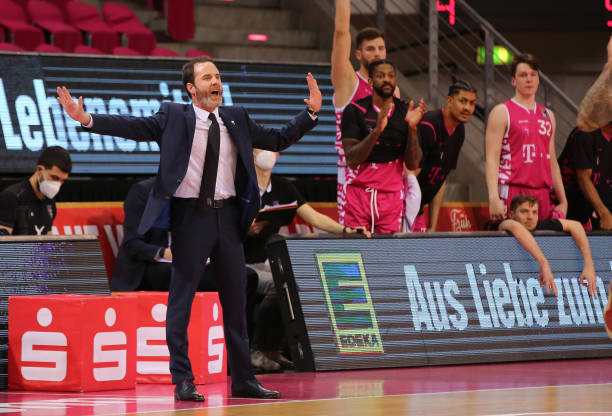 何能登顶常 何能登顶常